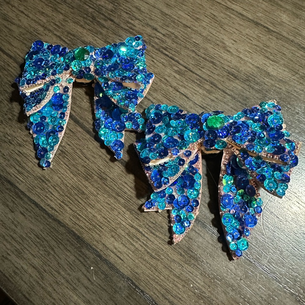 Handmade custom sequin shoe clips!
